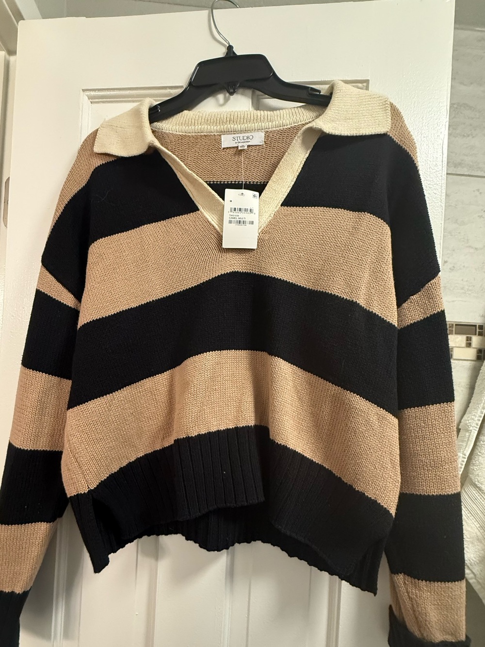 NET Studio Black and Tan Striped Polo Sweater, W Cream Collar. Sz M
